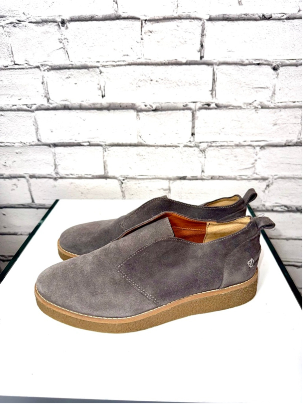 Women's Franco Sarto Cliff Gray Suede Slip On Shoes Flats & Loafers Size 8.5